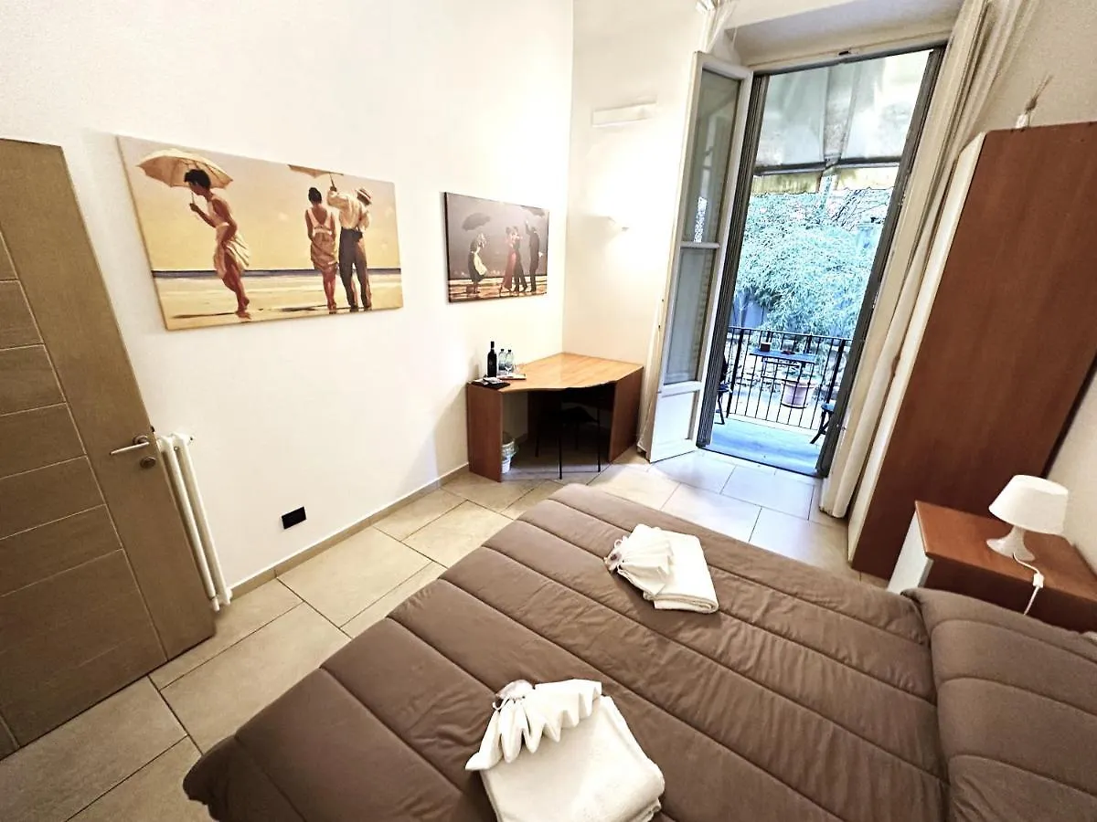 Guest house Camera Doppia - Low Cost Con Bagno Privato Hotel Florence